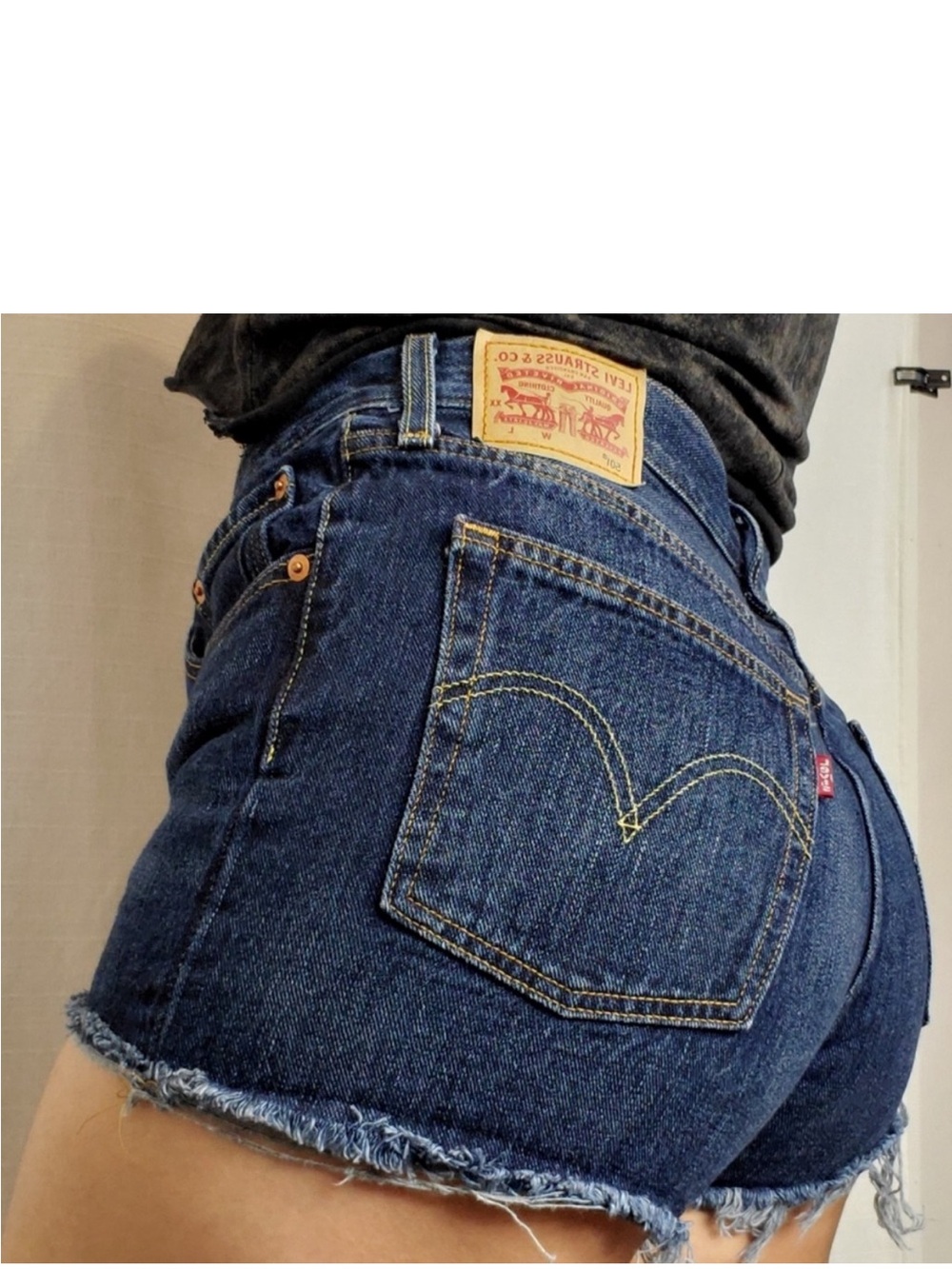NWT Levi's 501 High Rise Shorts sz 31